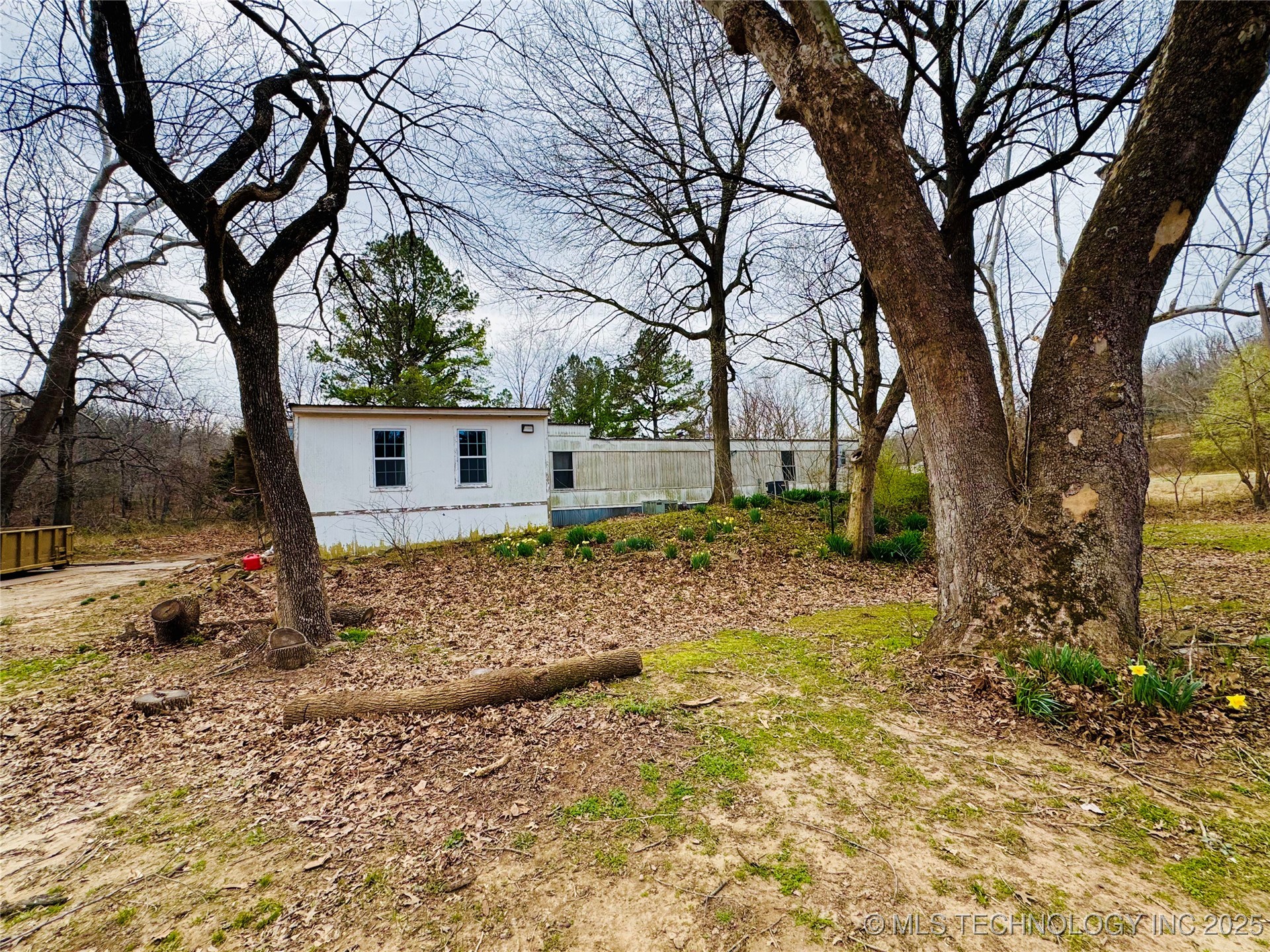1390 Old Towne Road Property Photo