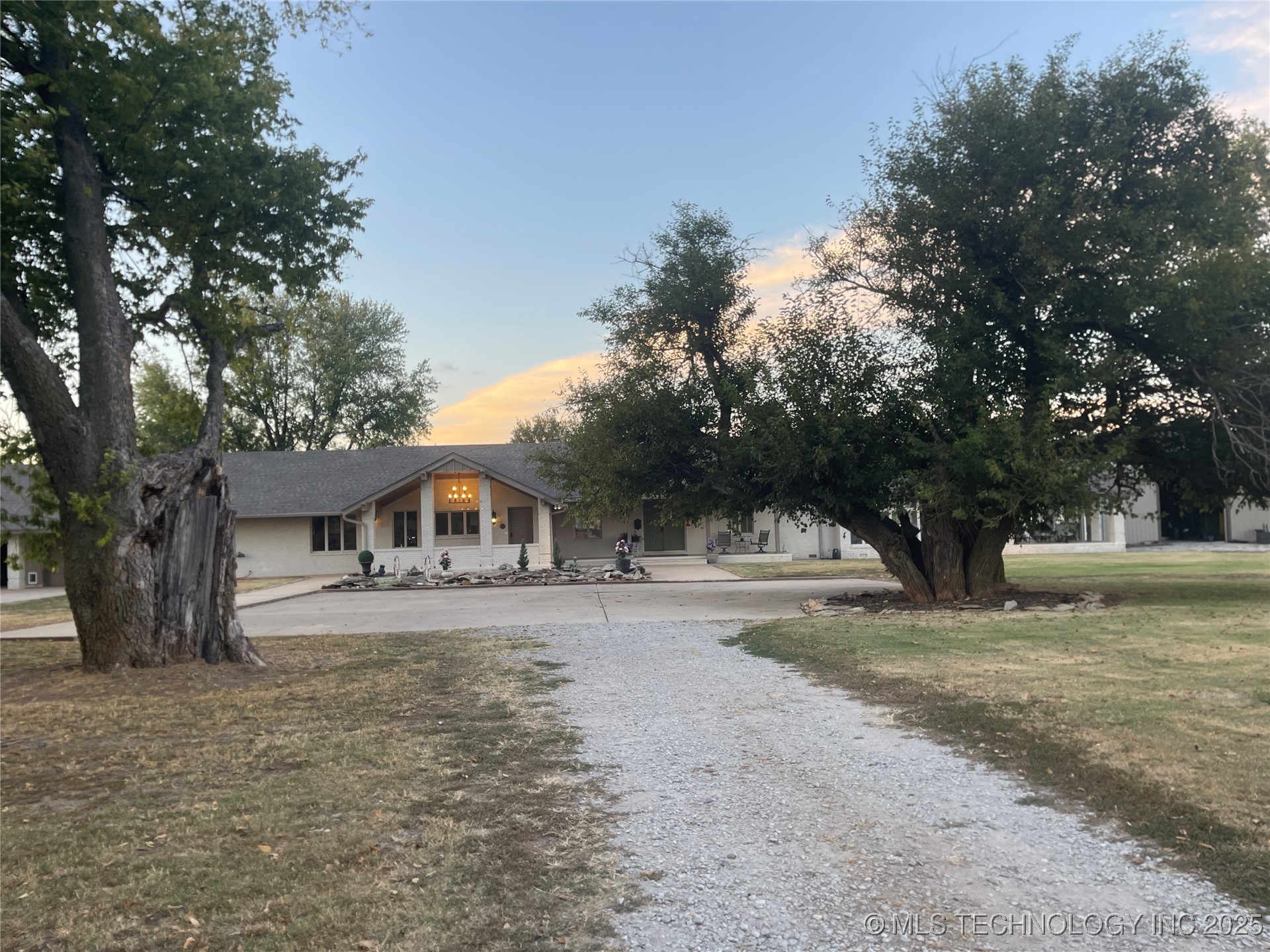 60250 E 90 Road Property Photo
