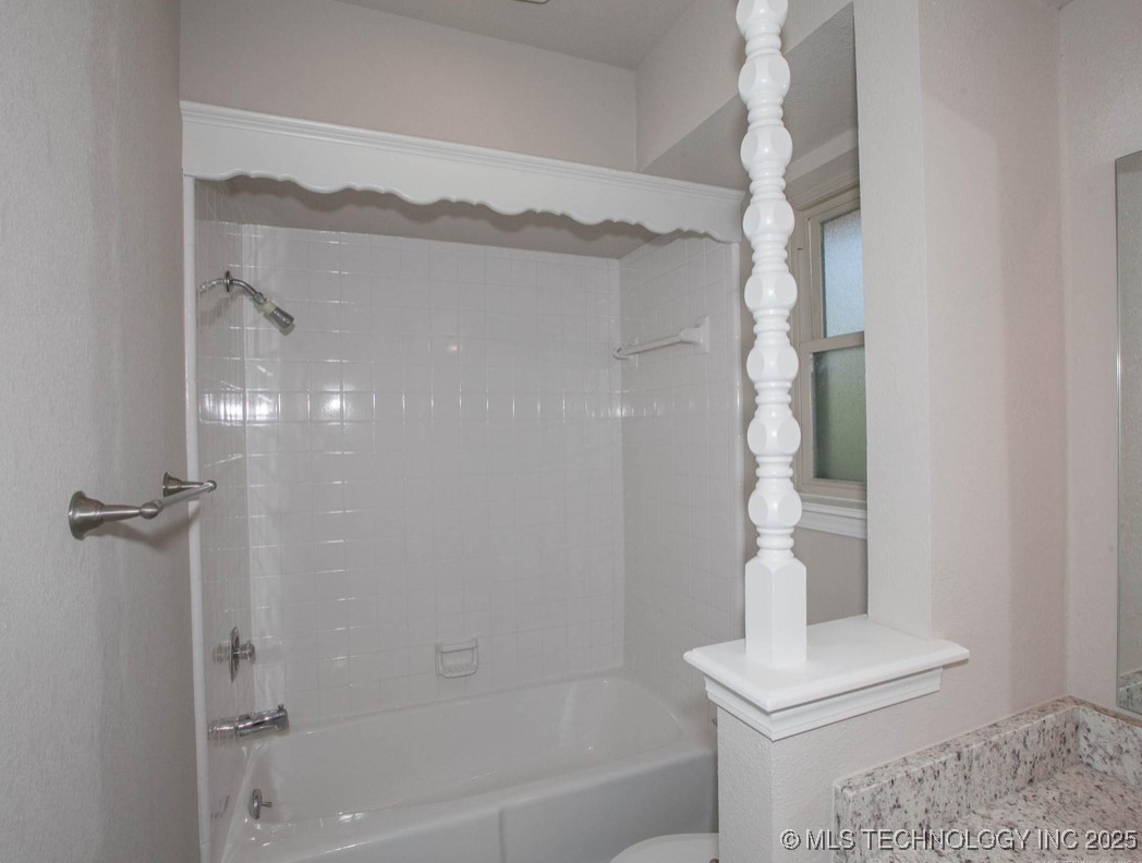 2625 W Fort Worth Place Property Photo 11