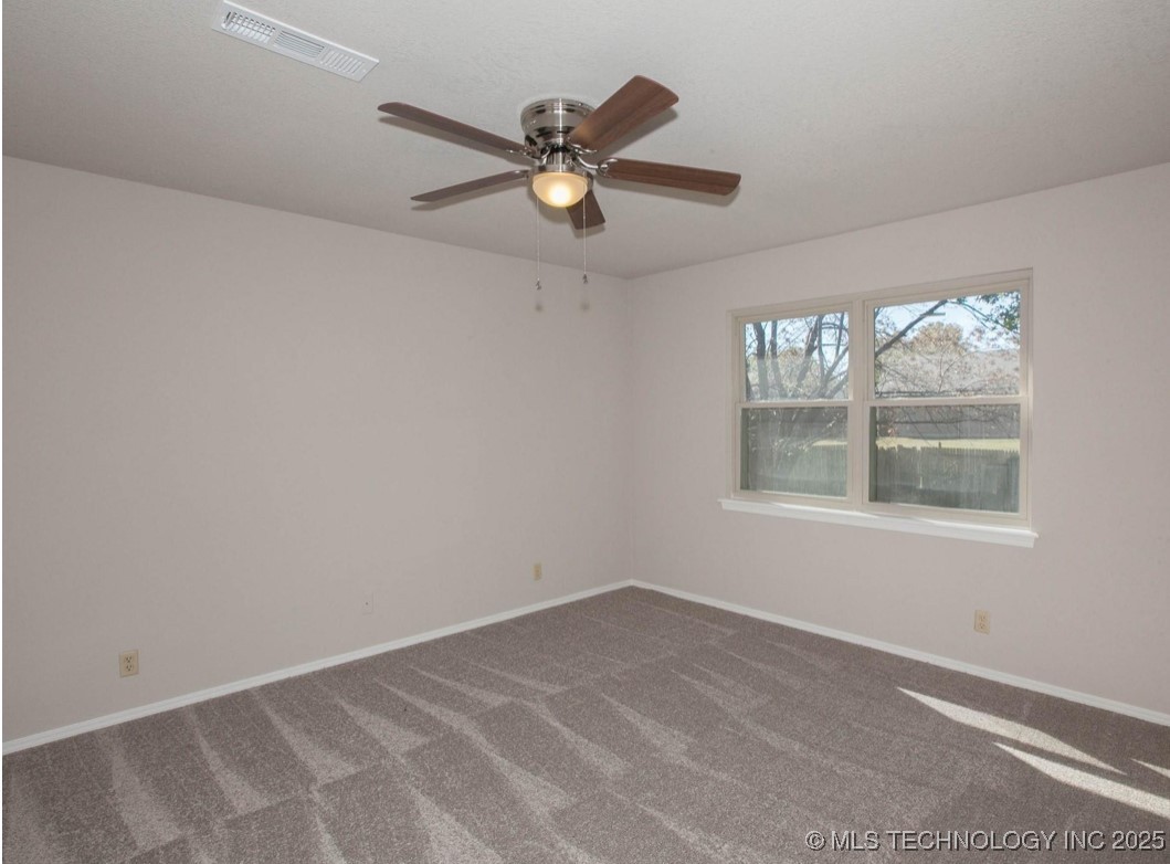 2625 W Fort Worth Place Property Photo 12