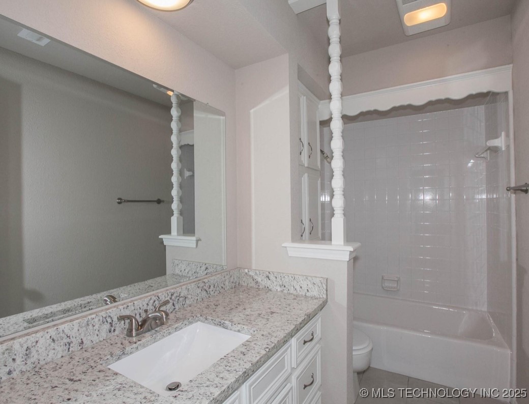 2625 W Fort Worth Place Property Photo 14