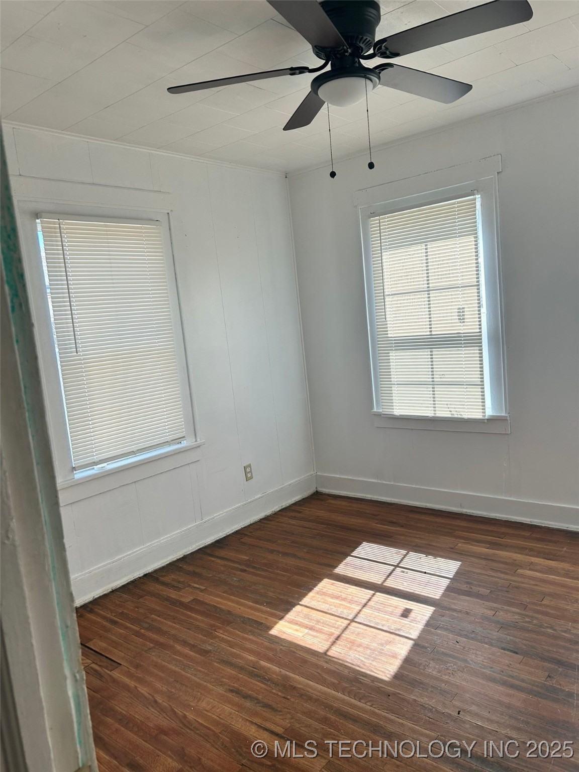 628 W 19th Street Property Photo 4