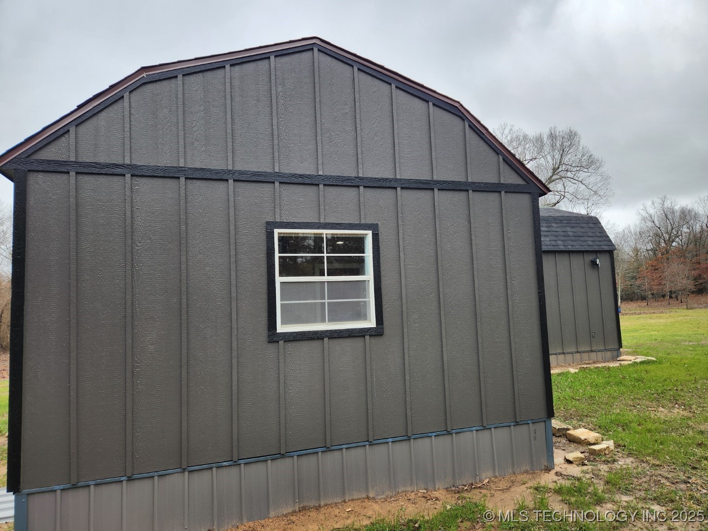 64 N 4180 Road Property Photo 4