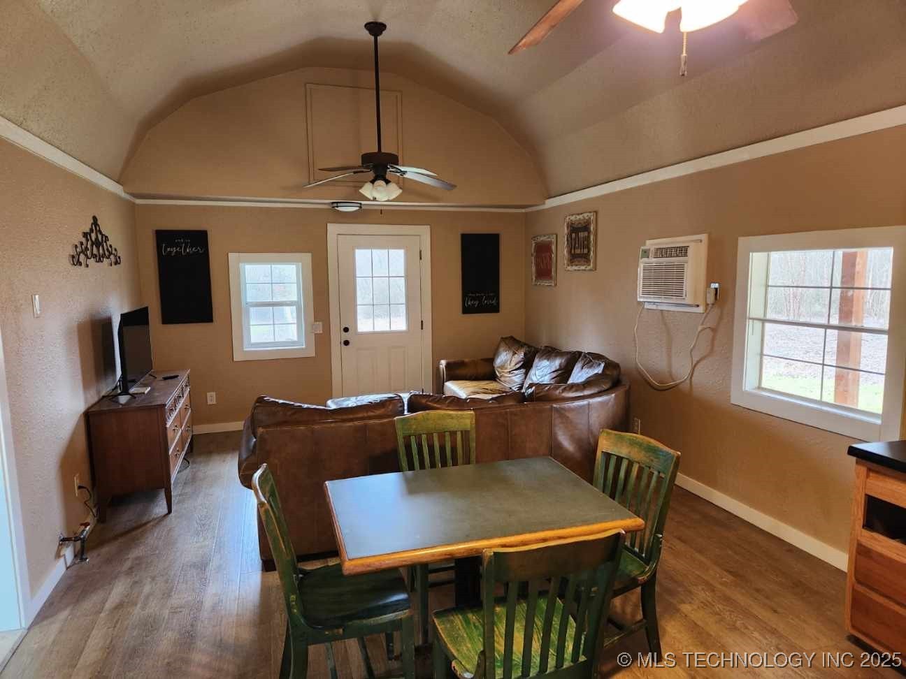 64 N 4180 Road Property Photo 15