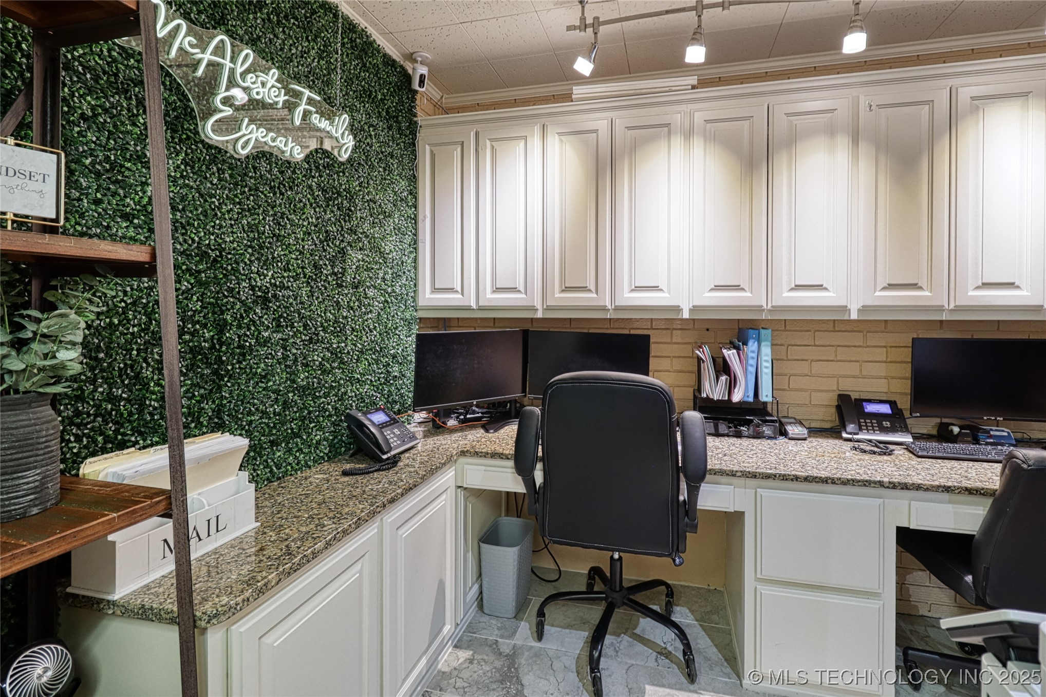 211 N 5th Street Property Photo 17