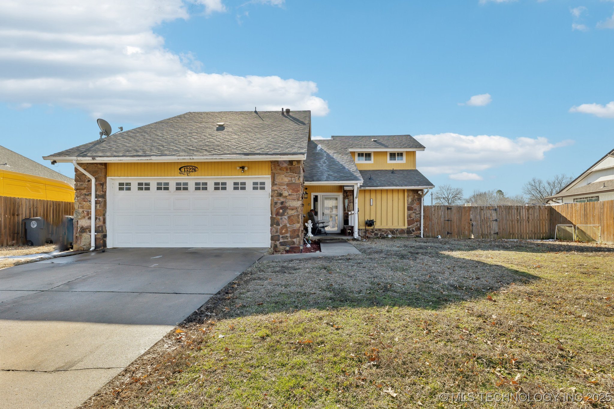 13226 E 37th Street Property Photo 1