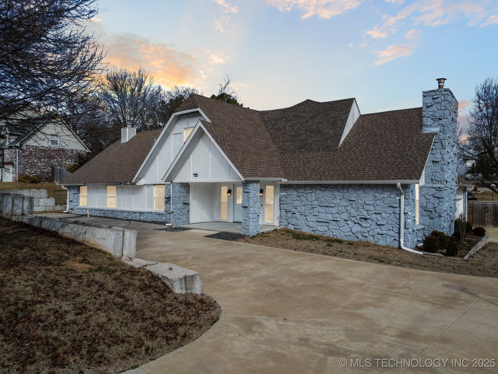 13433 S 125th East Avenue Property Photo