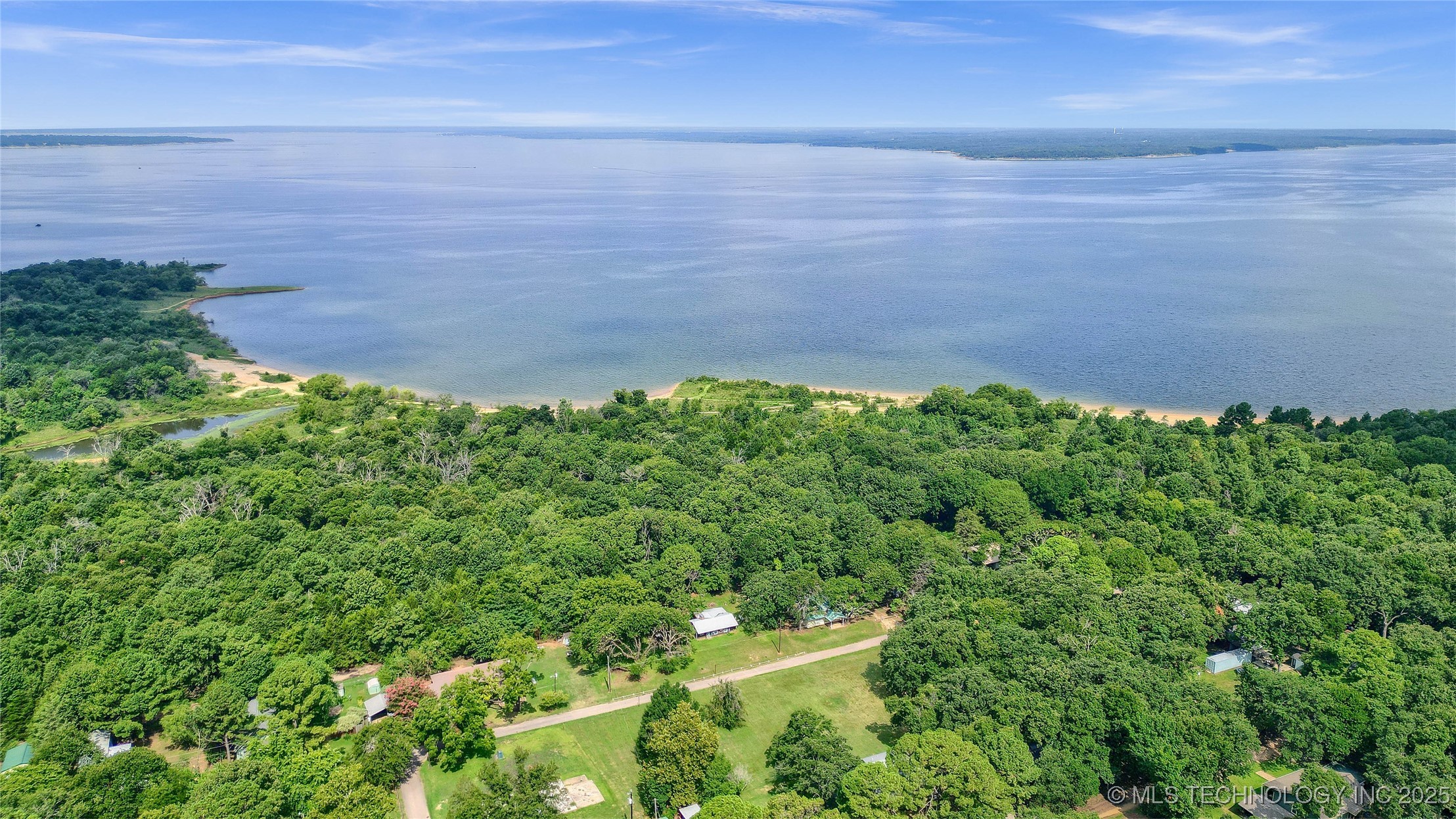 117 Lake Property Photo 4