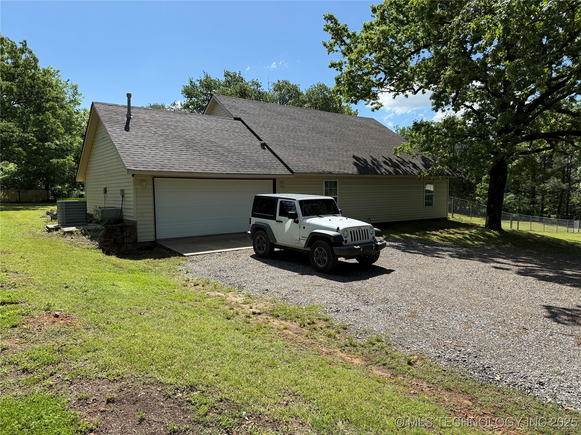 21148 S Forrest Drive Property Photo