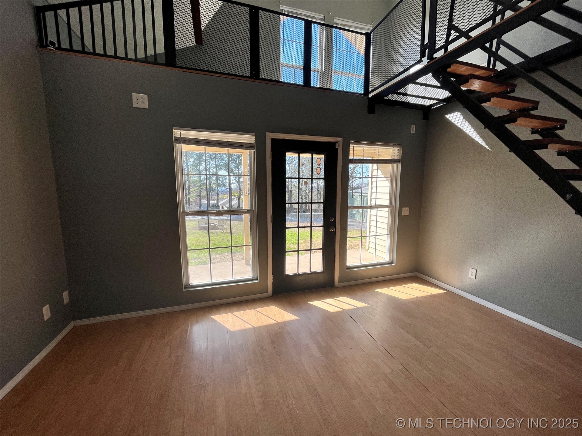 21148 S Forrest Drive Property Photo 3