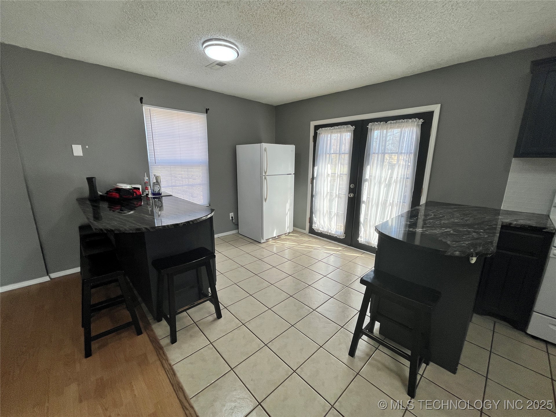 21148 S Forrest Drive Property Photo 6