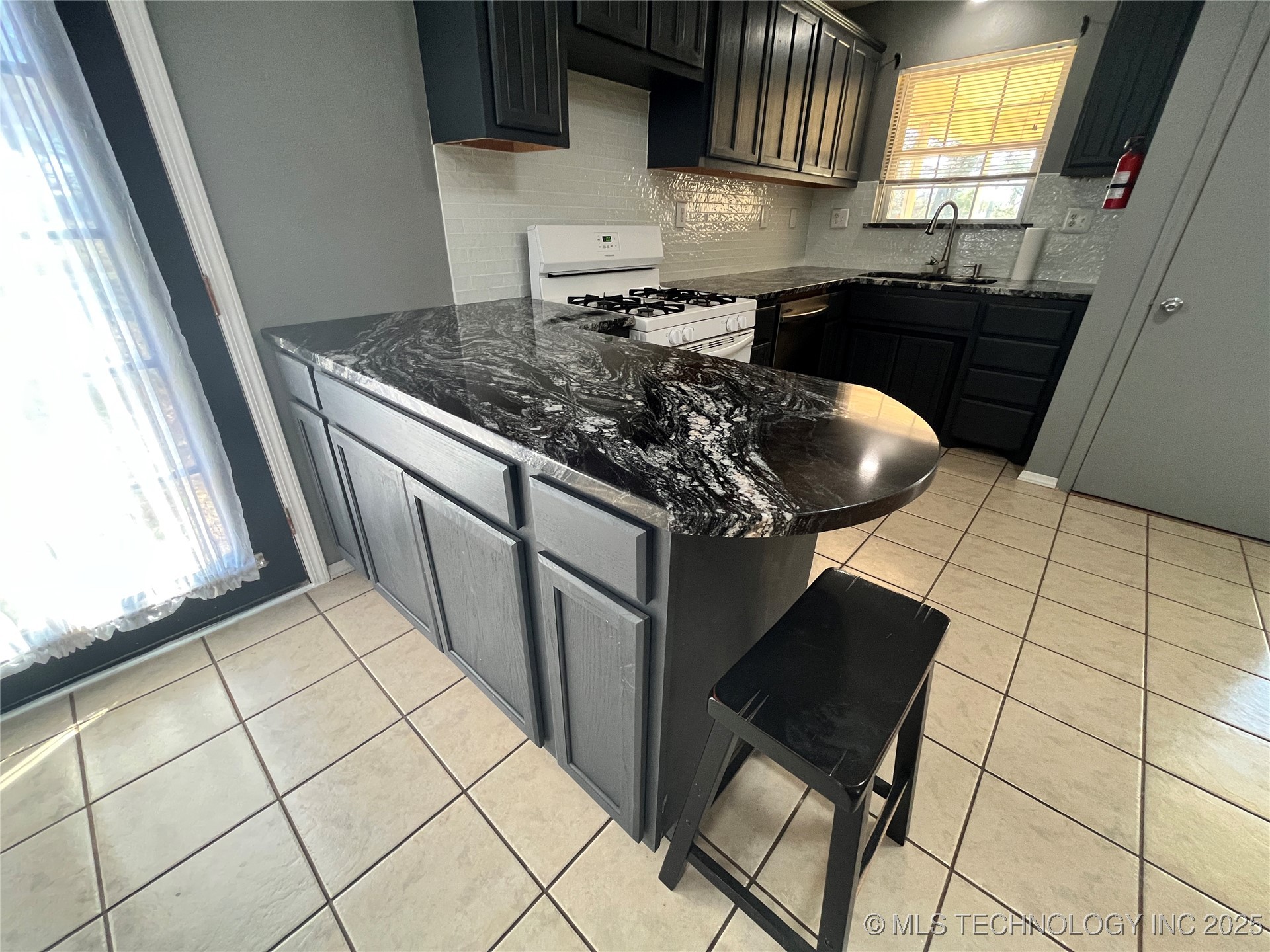 21148 S Forrest Drive Property Photo 9