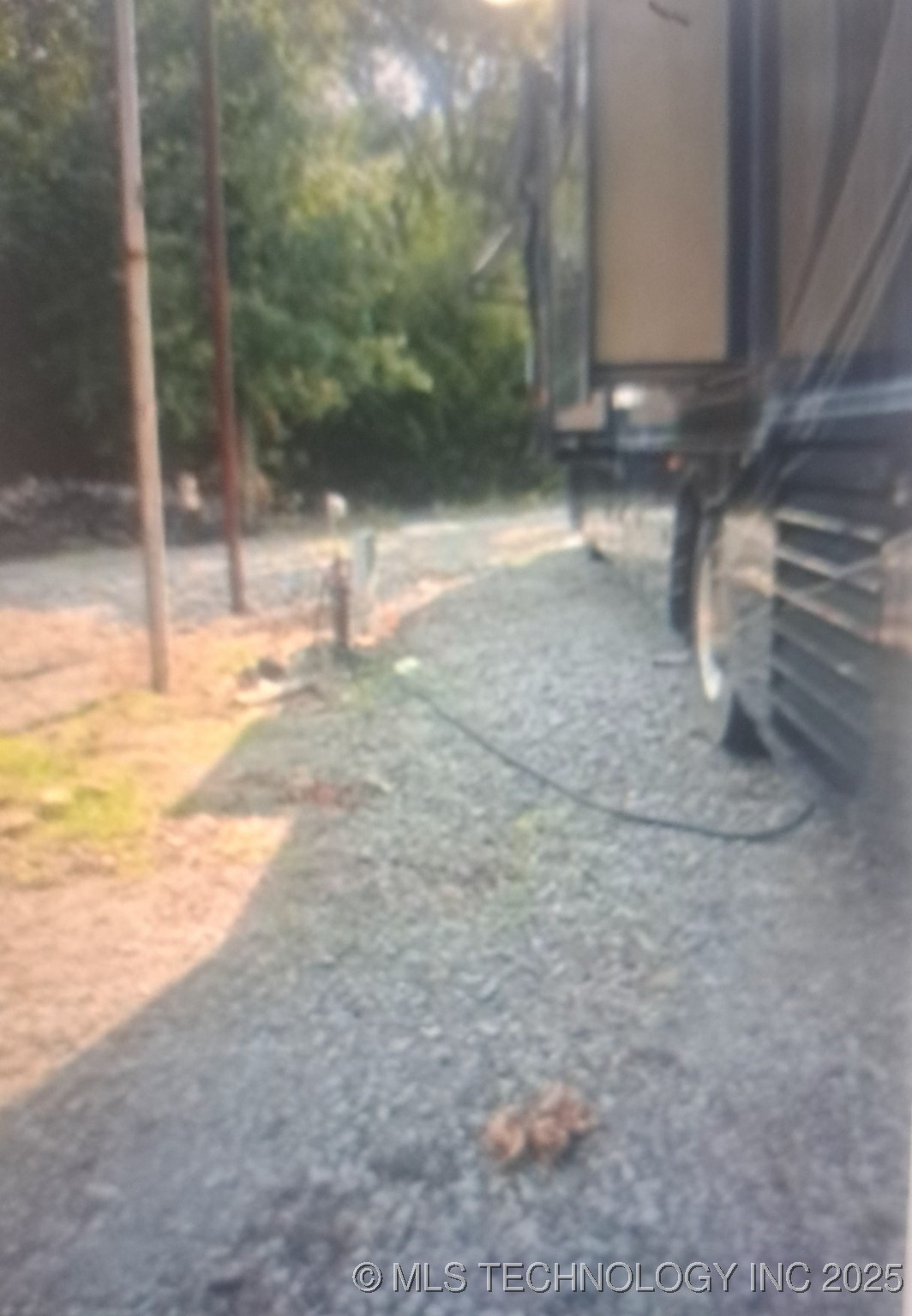 909 Buds Point Road Property Photo 3