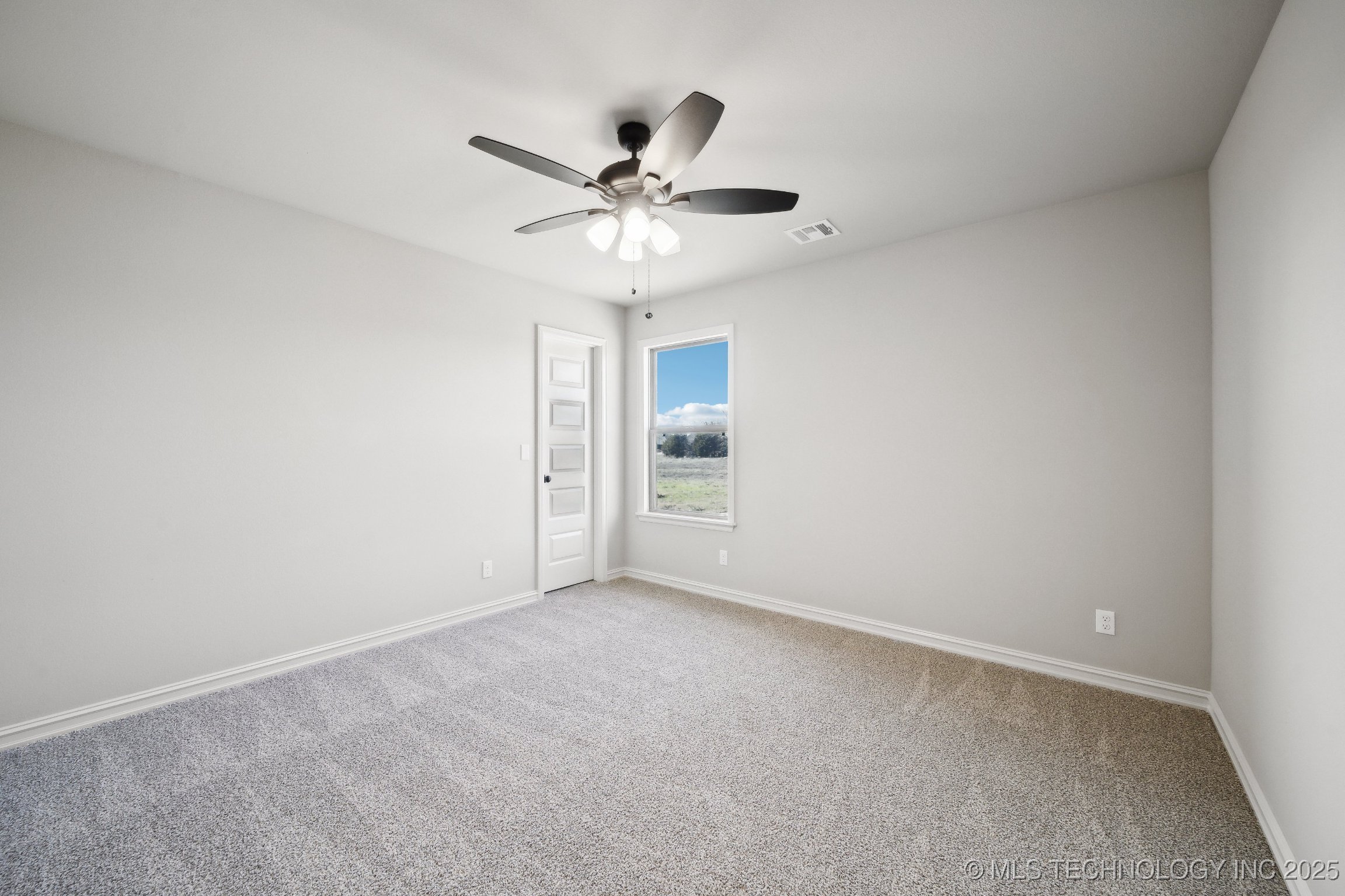 5214 E Norwood Street Property Photo 23