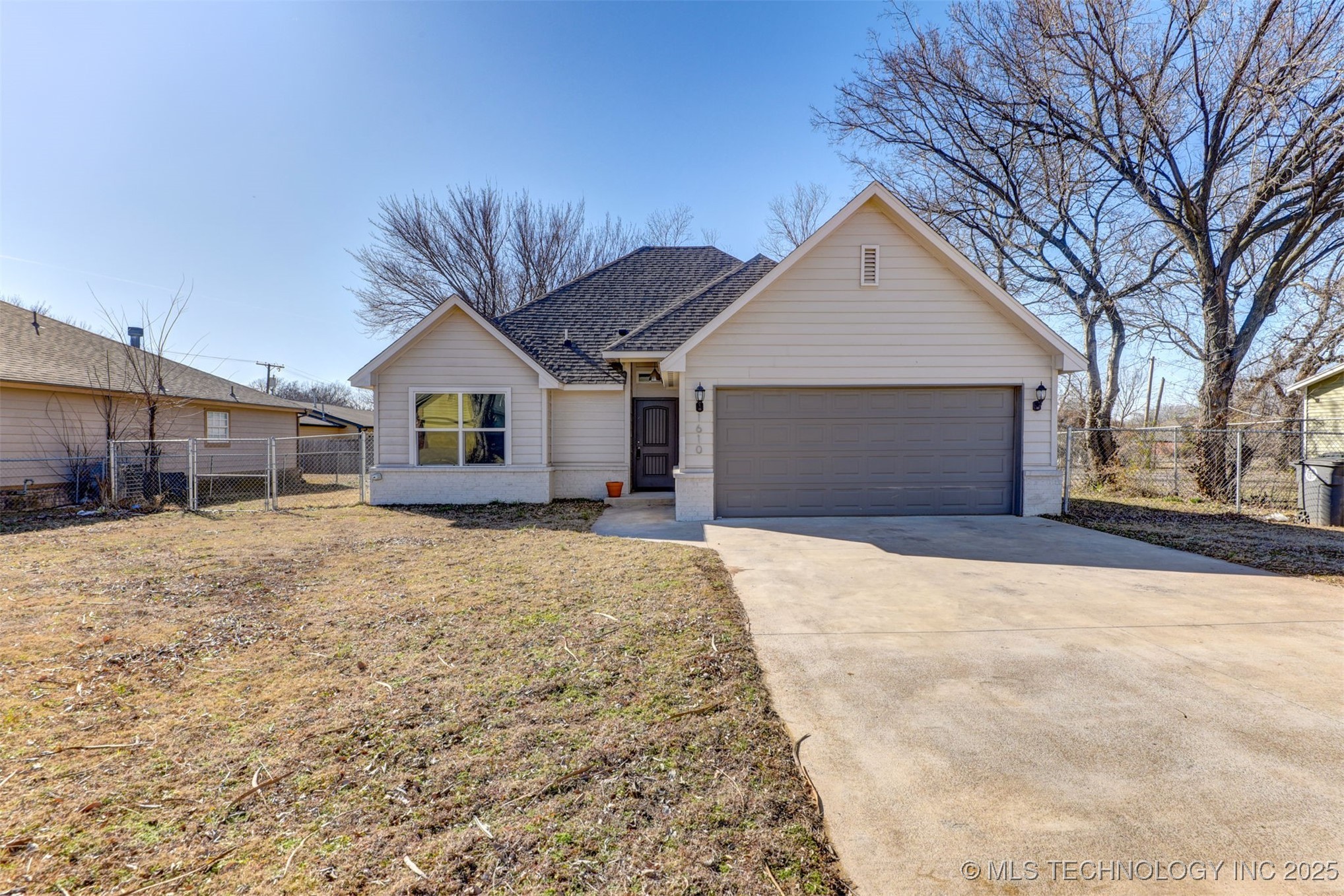 1610 N Owasso Avenue Property Photo 1