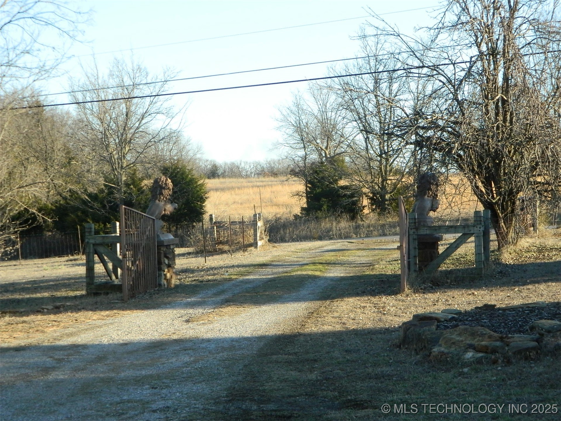 894 Chickasaw Road Property Photo 4