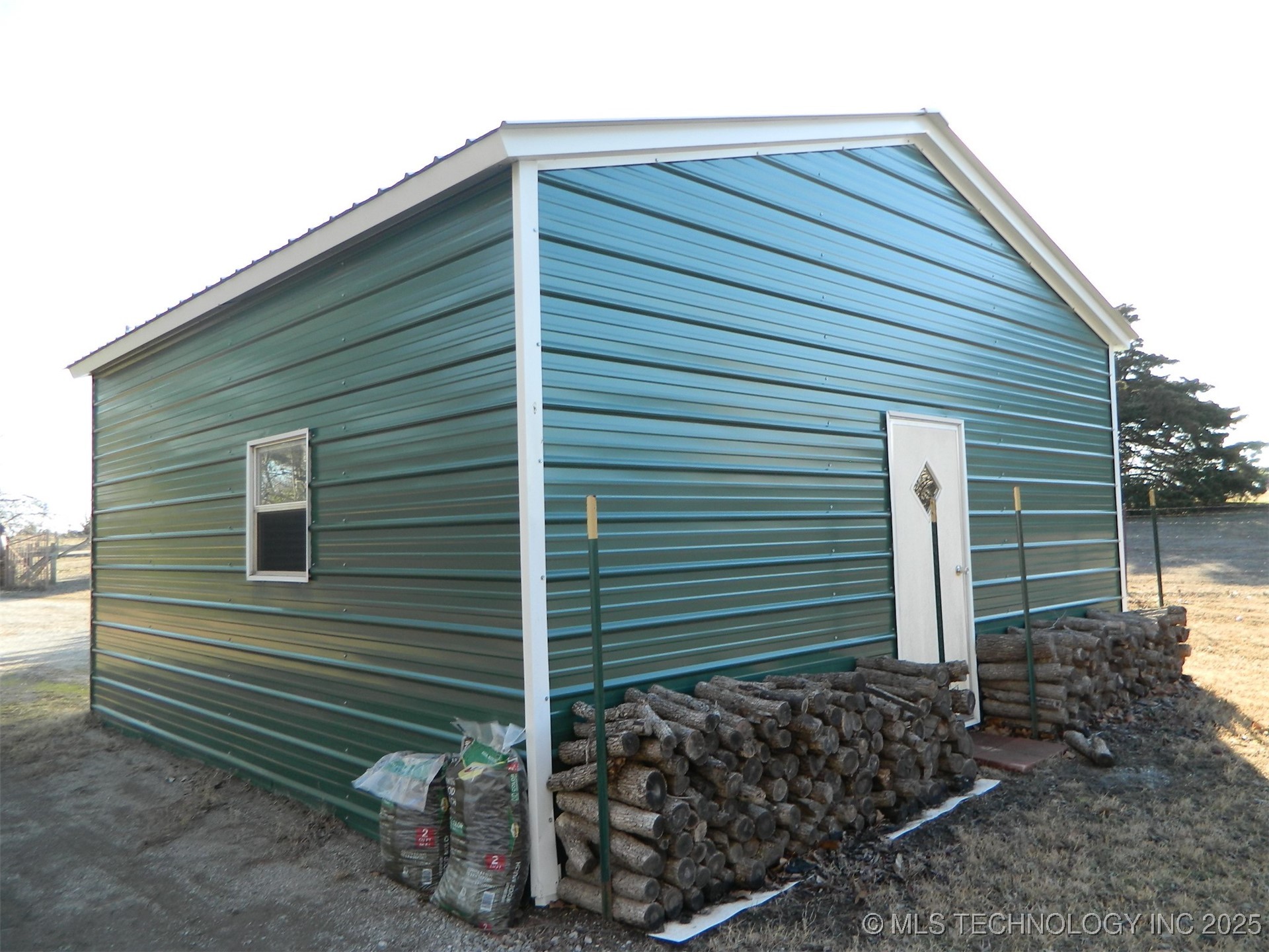 894 Chickasaw Road Property Photo 8
