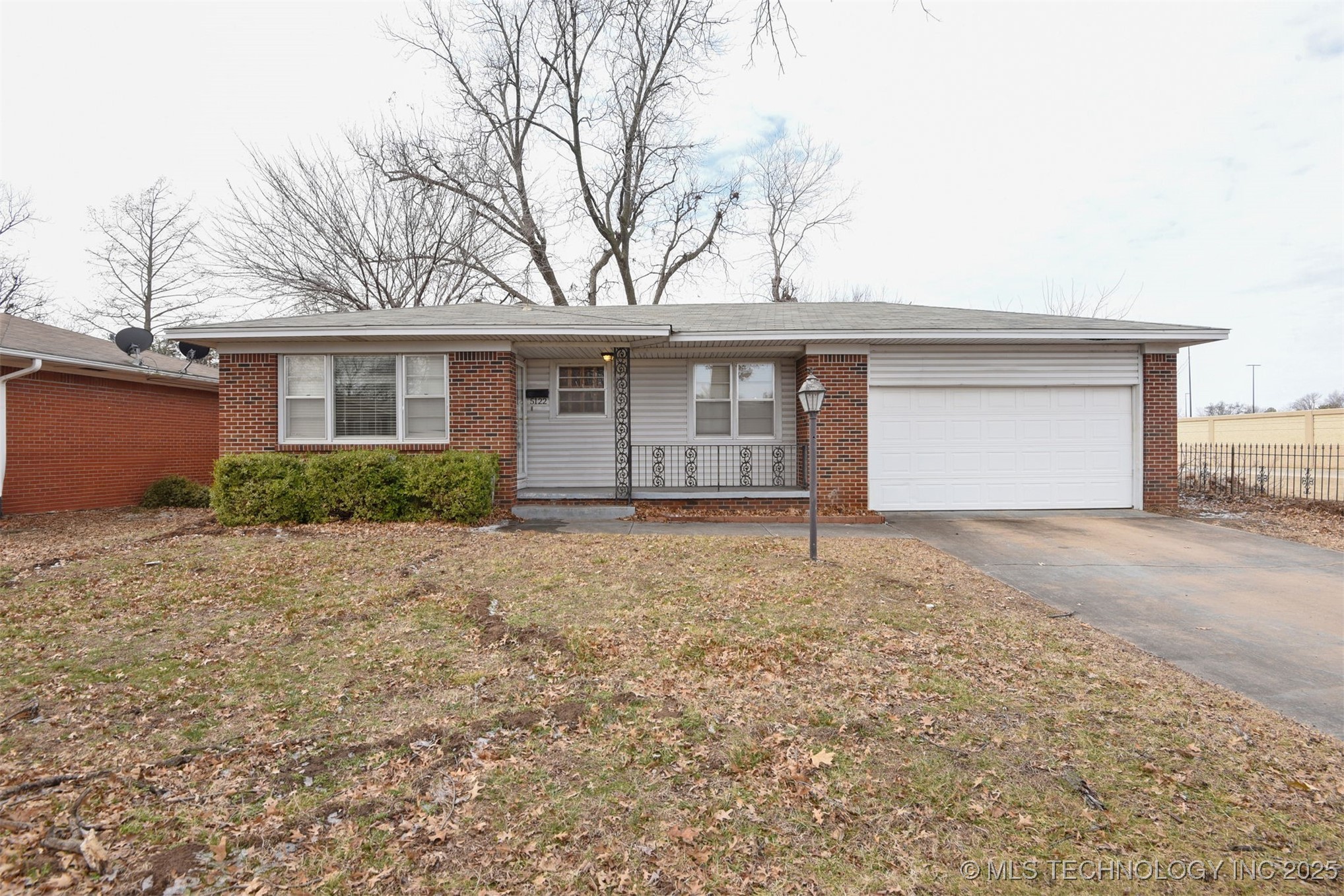 5122 S Madison Avenue Property Photo