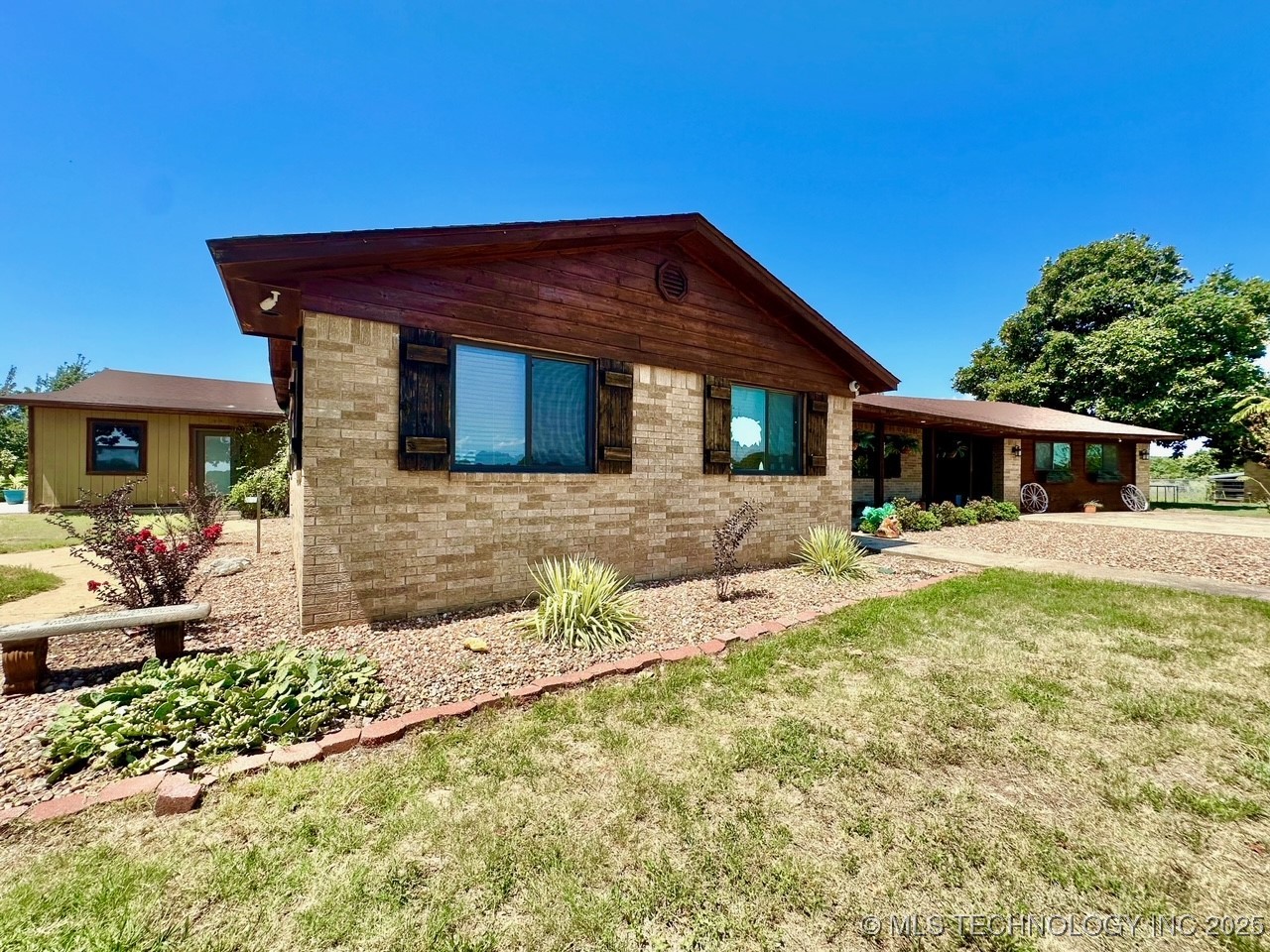 3487 Edge Road Property Photo