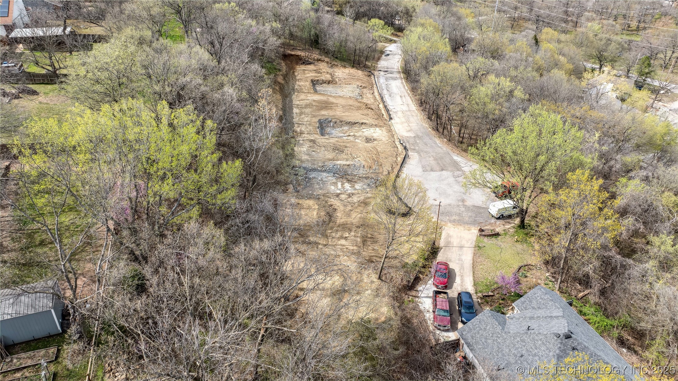 Hickory Lane Property Photo 4