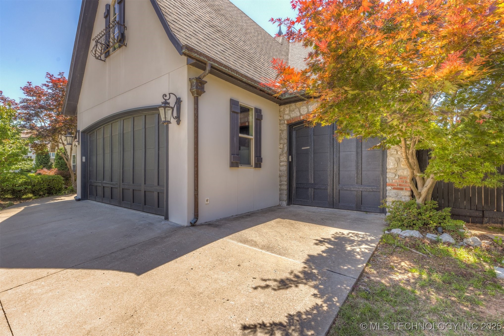11870 S Oswego Avenue Property Photo 4