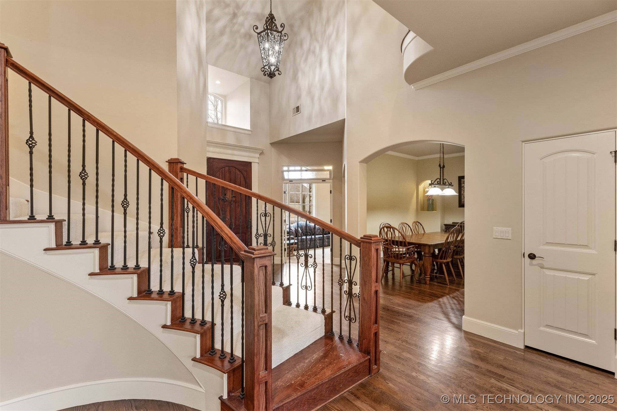 11870 S Oswego Avenue Property Photo 8