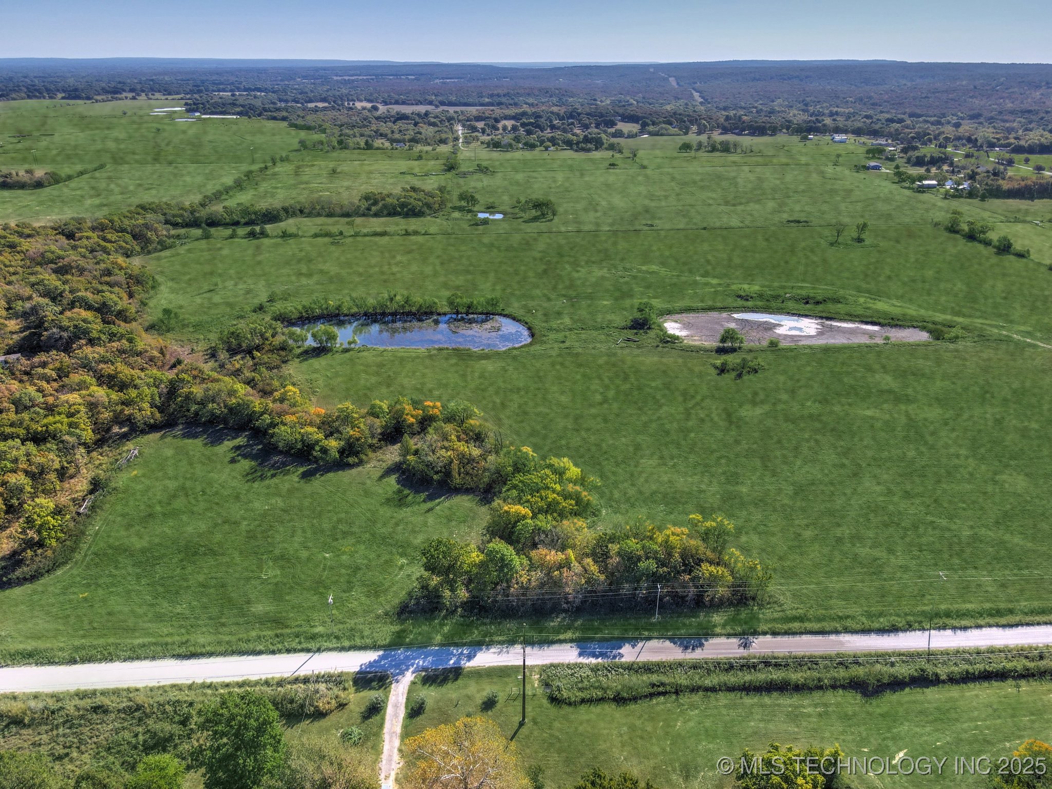00 N 205 Road Property Photo