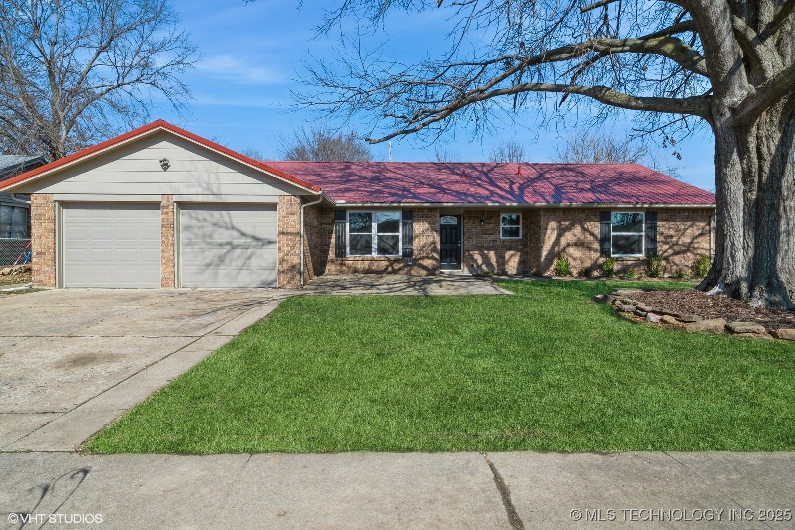 400 Barclay Road Property Photo