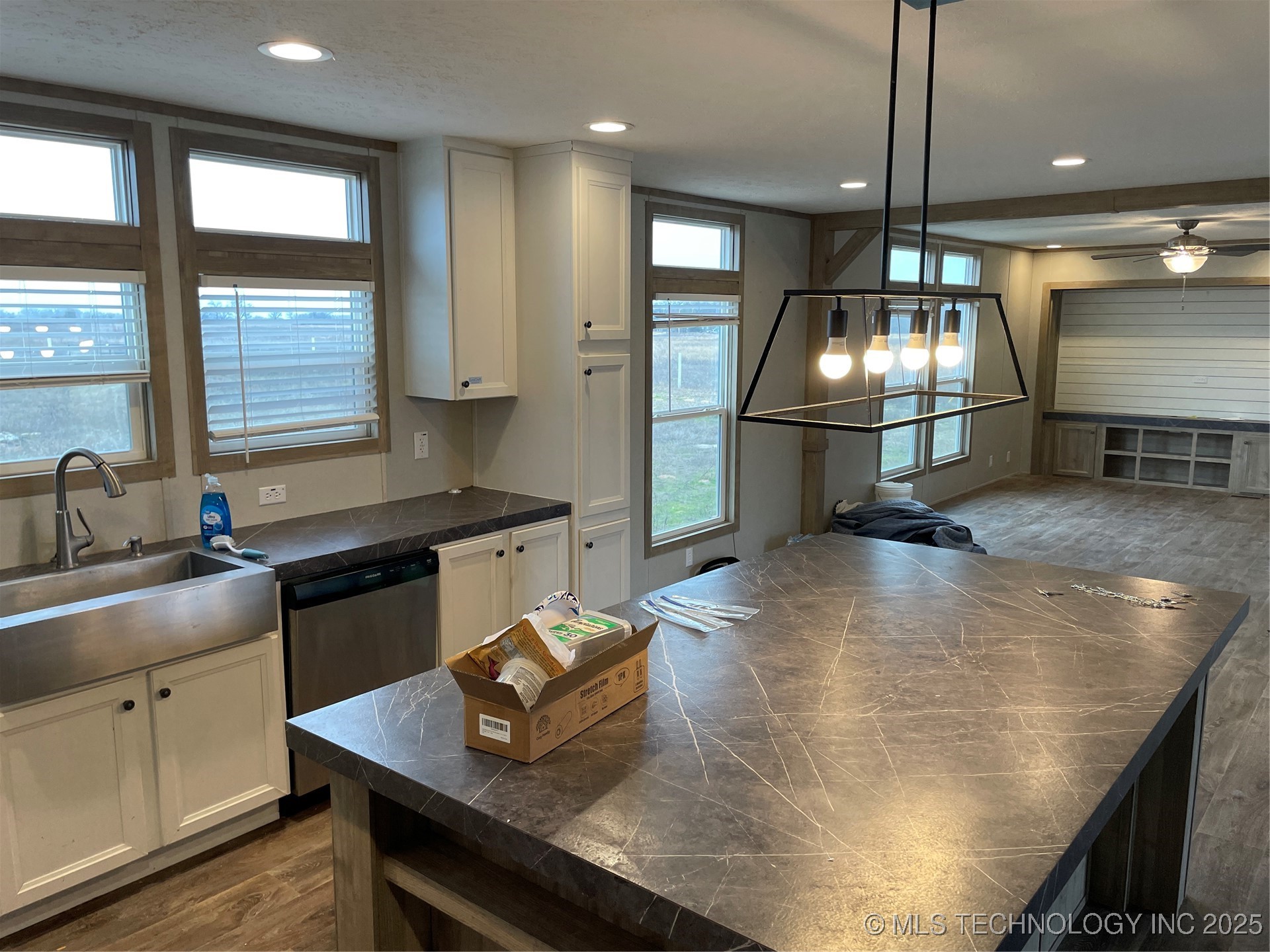 11726 Sandy Acres Trail Property Photo 2