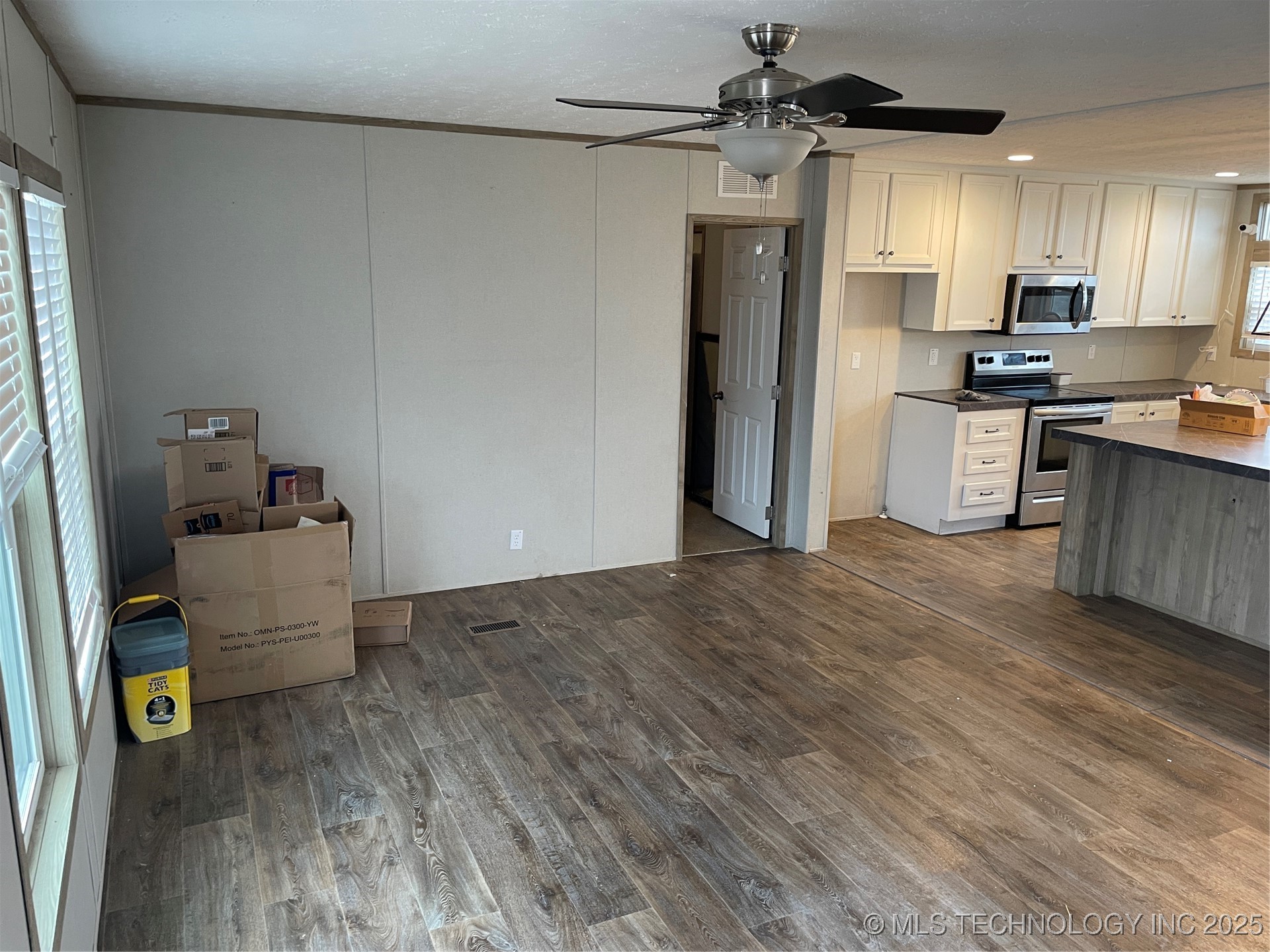 11726 Sandy Acres Trail Property Photo 9