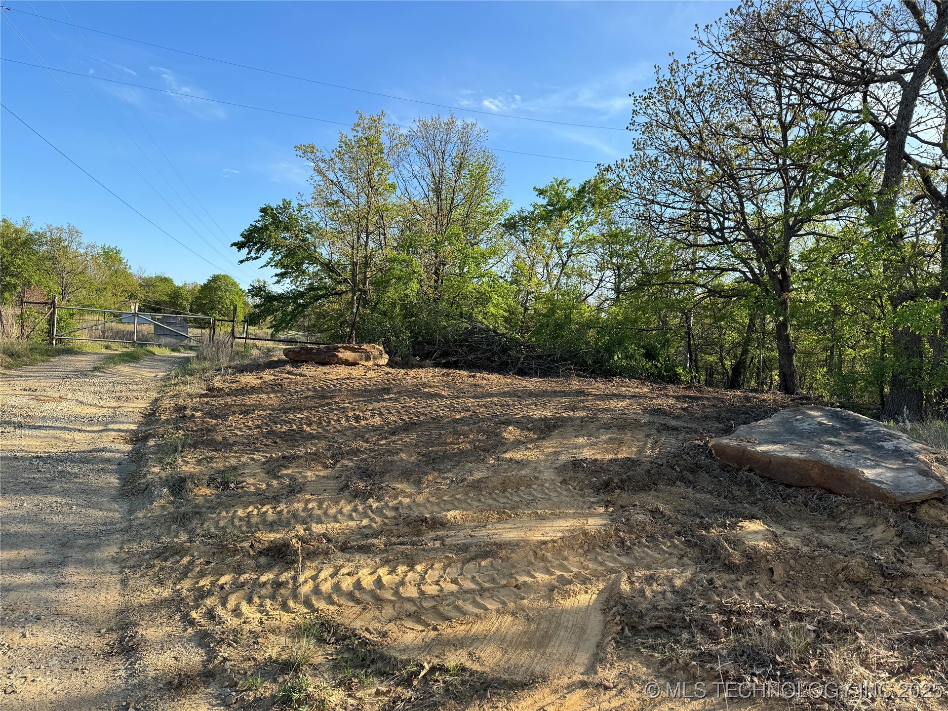 3 W Cedar Lane Property Photo 1