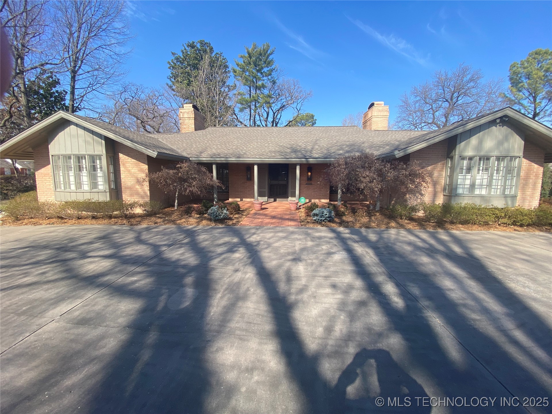 3838 S Florence Avenue Property Photo