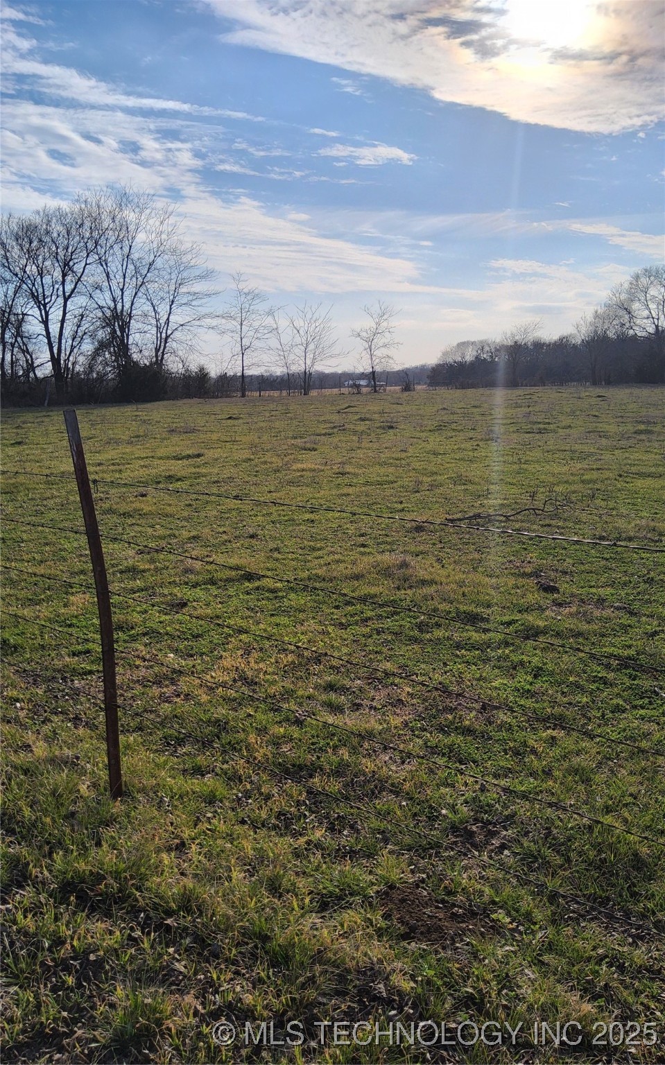 1575 Three Mile Road Property Photo