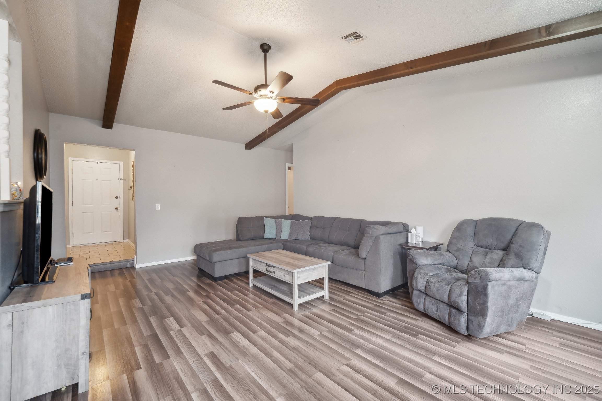 611 E 134th Street Property Photo 4
