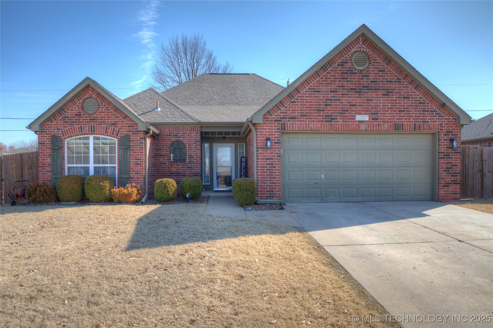5207 Barr Drive Property Photo