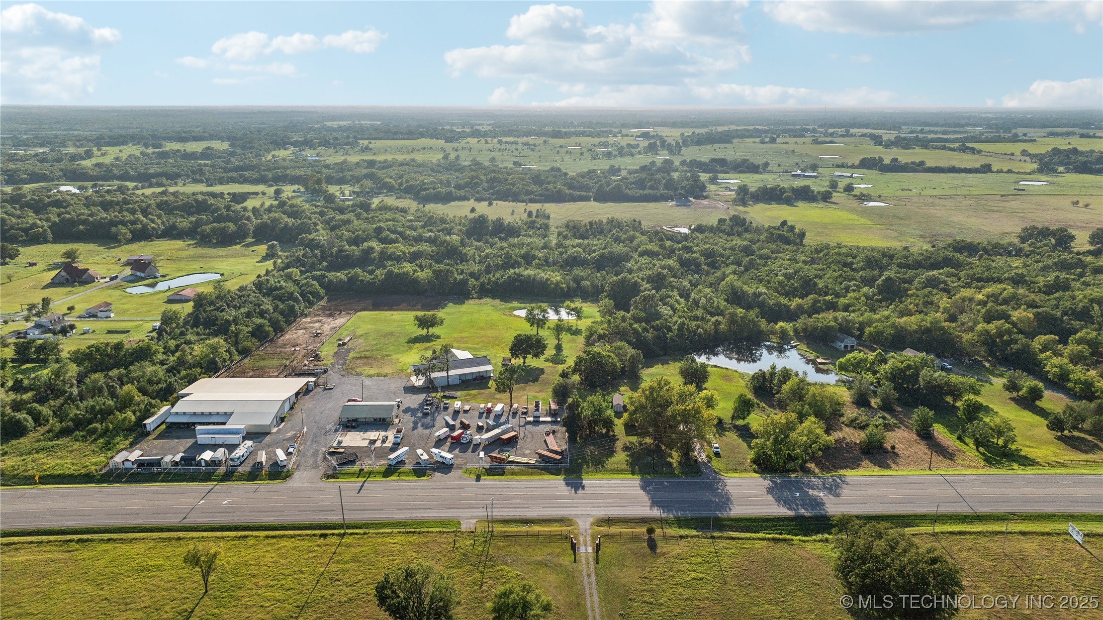 75649 Us Hwy 69 Property Photo 2
