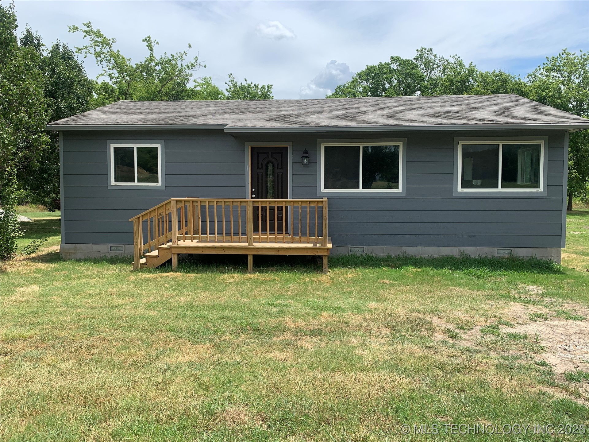 9933 S 4210 Road Property Photo