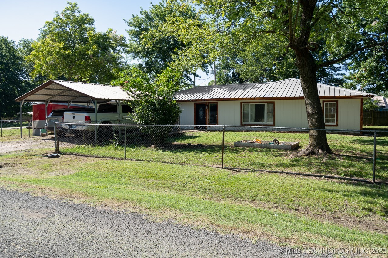 31580 E 684 Drive Property Photo 1
