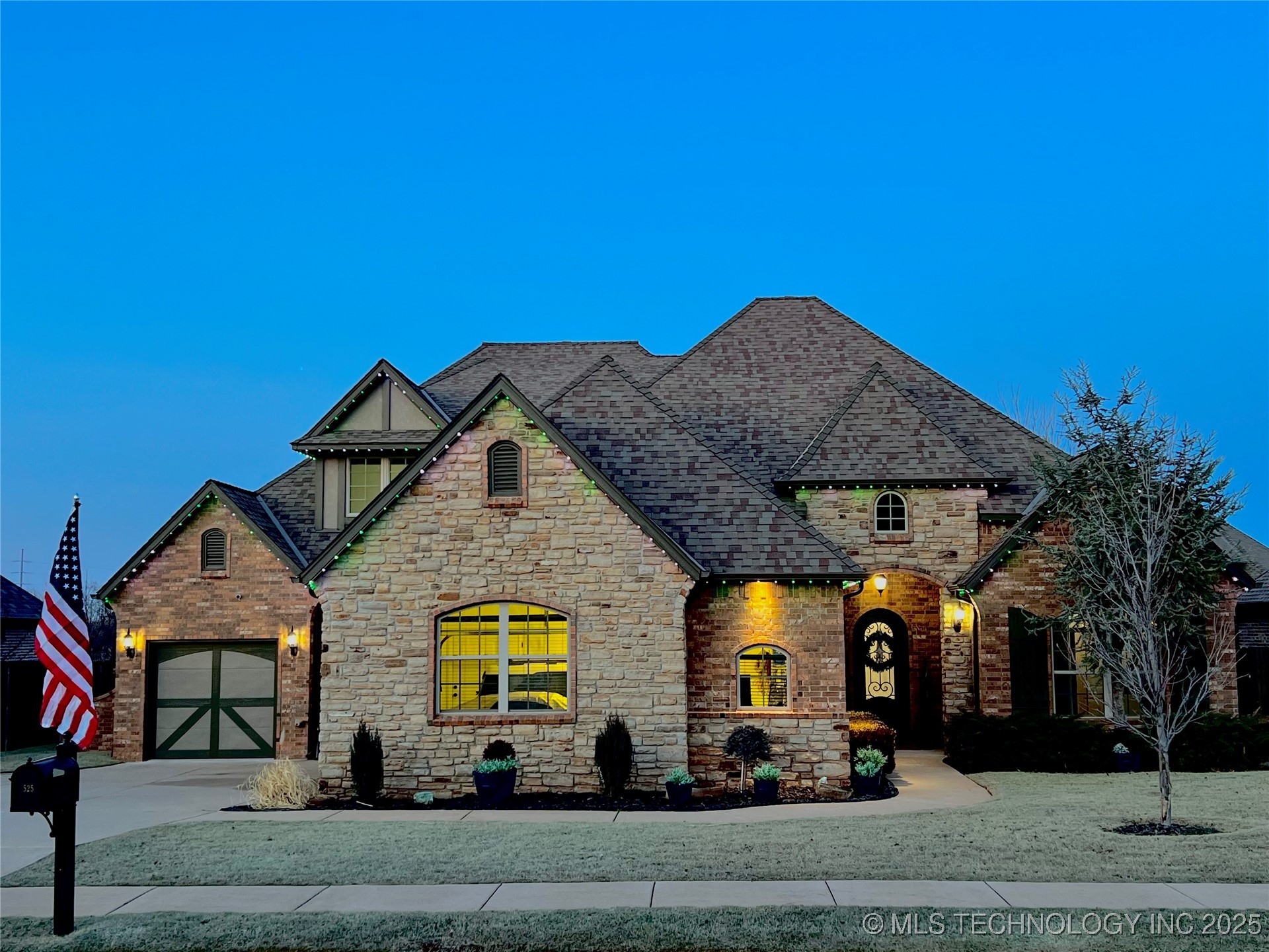 Heritage Real Estate Listings Main Image