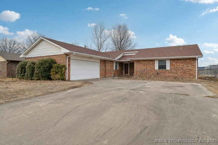2302 Nebraska Property Photo