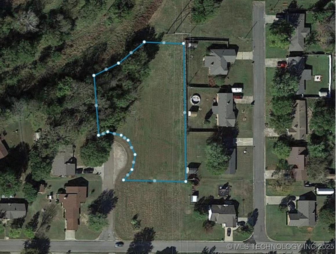 1 Courtland Circle Property Photo 1