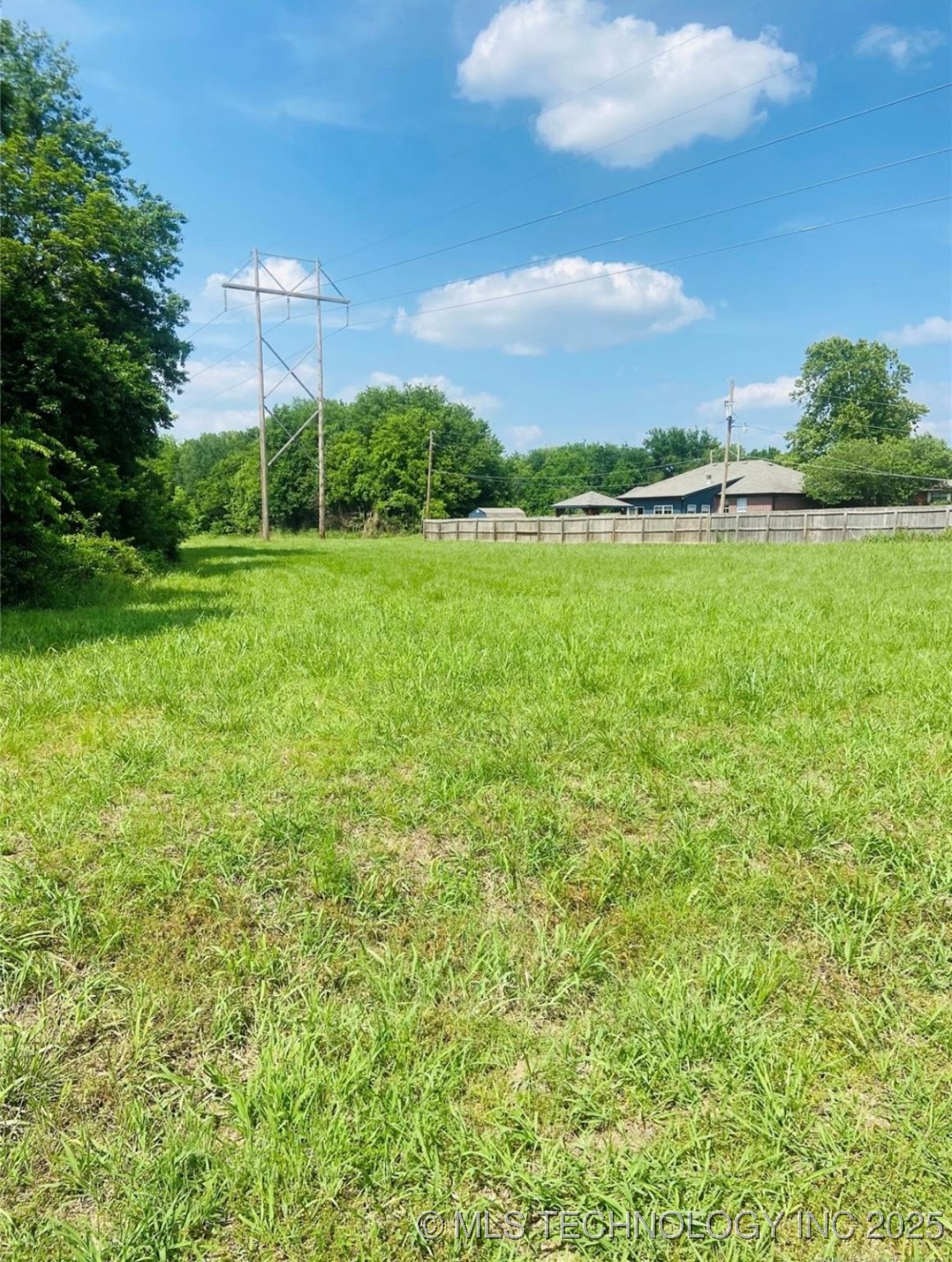 1 Courtland Circle Property Photo 3