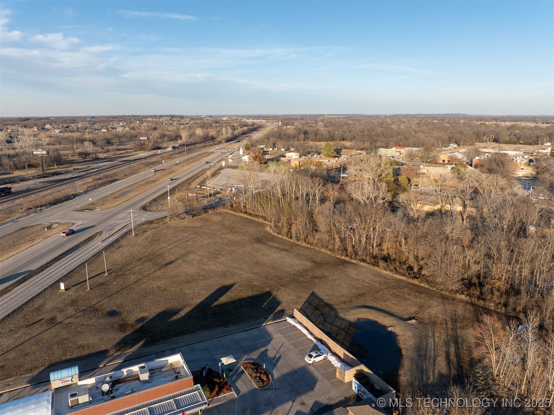 8154 E 550 Road Property Photo 12