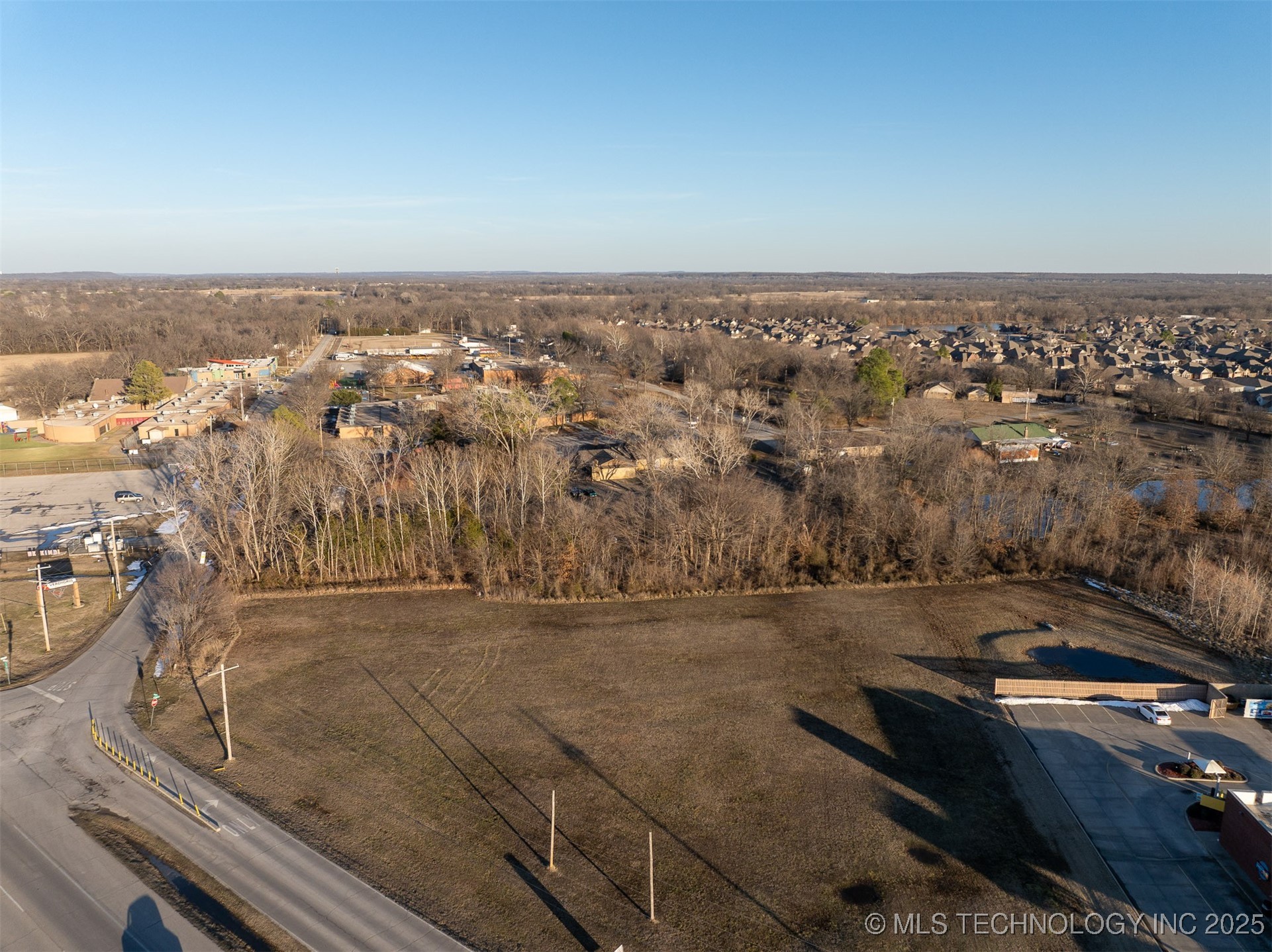 8154 E 550 Road Property Photo 14
