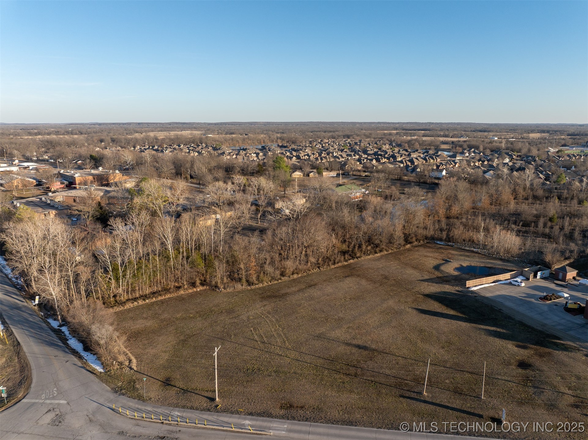 8154 E 550 Road Property Photo 15
