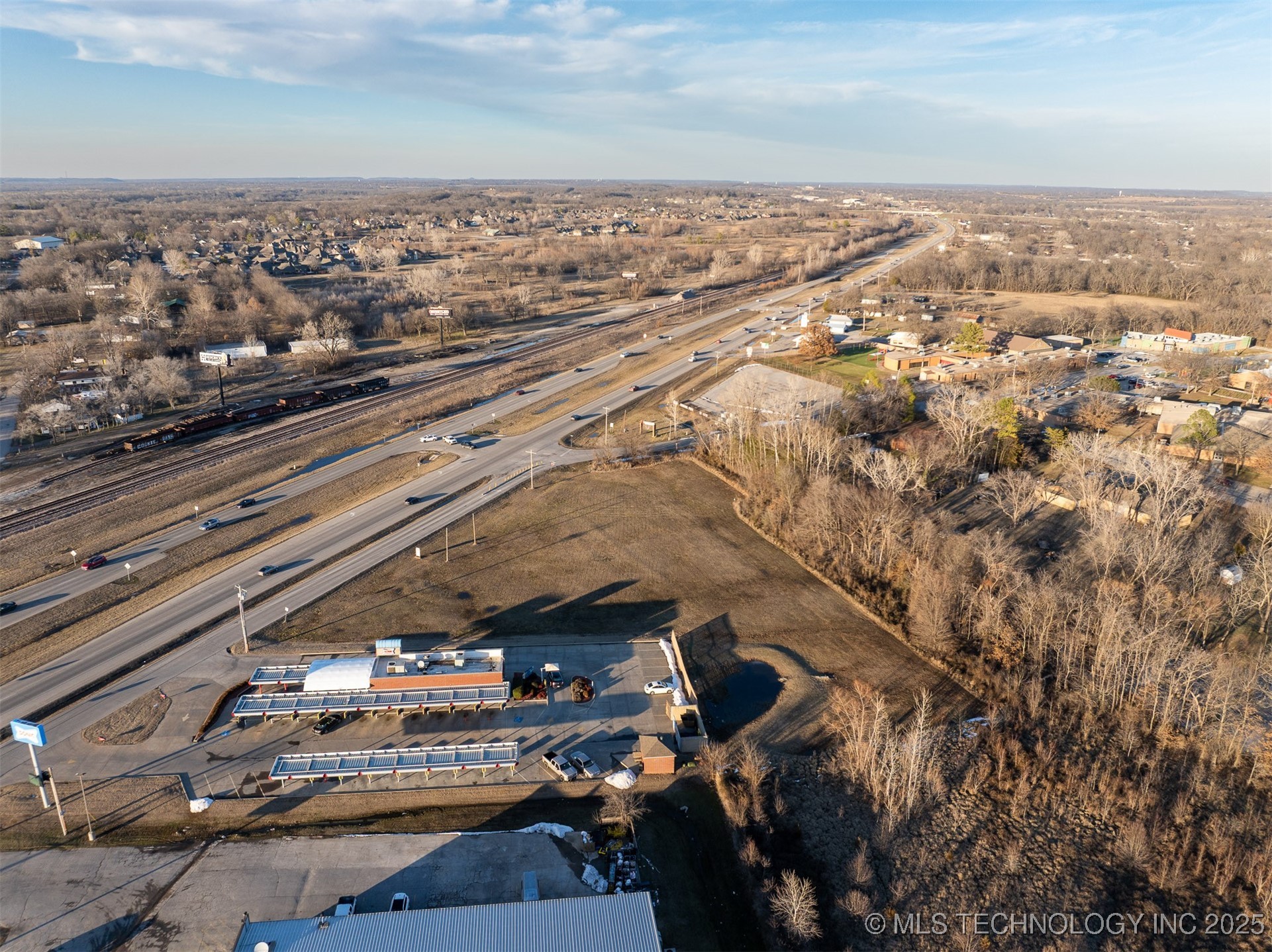 8154 E 550 Road Property Photo 23