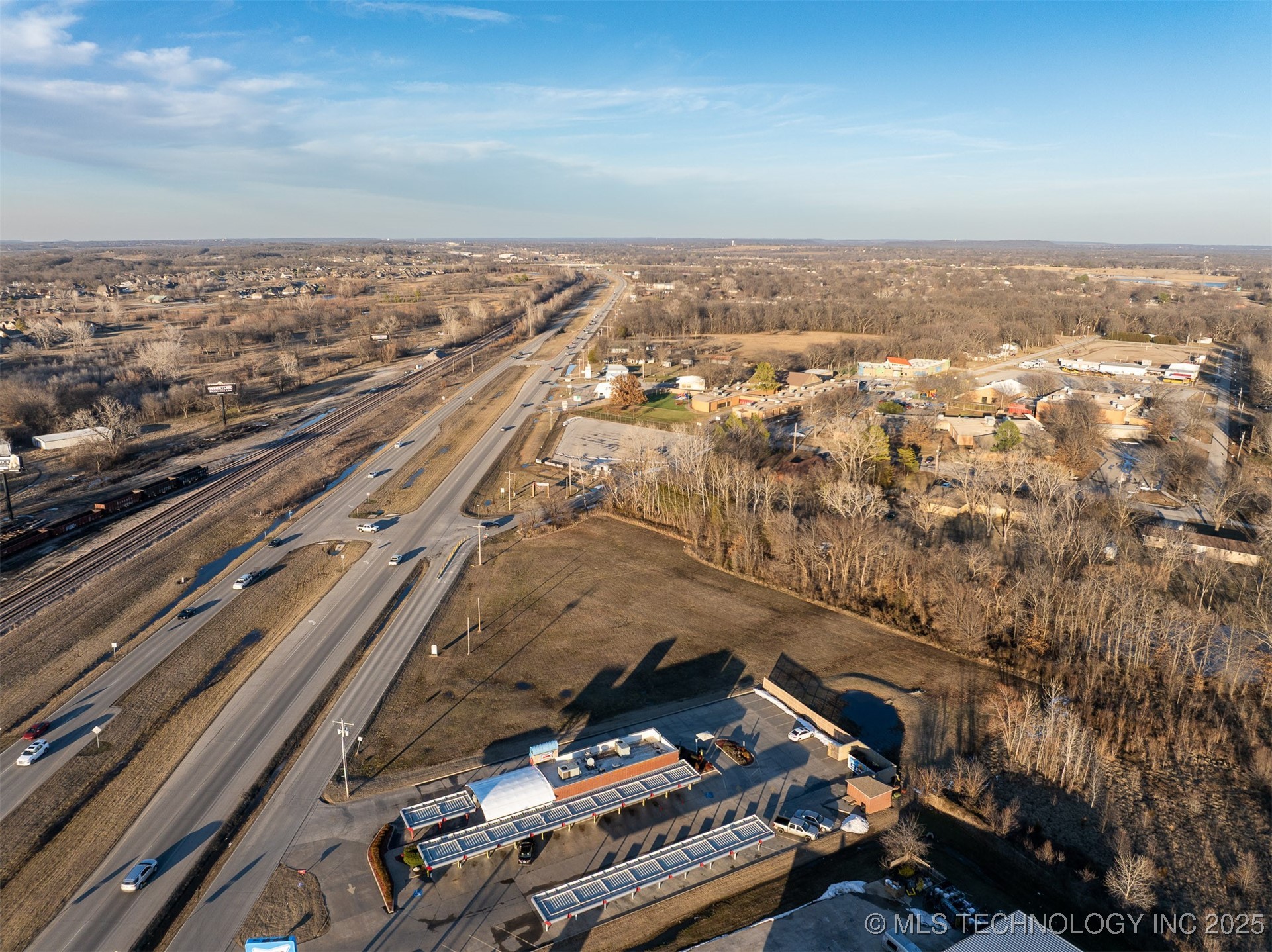 8154 E 550 Road Property Photo 24