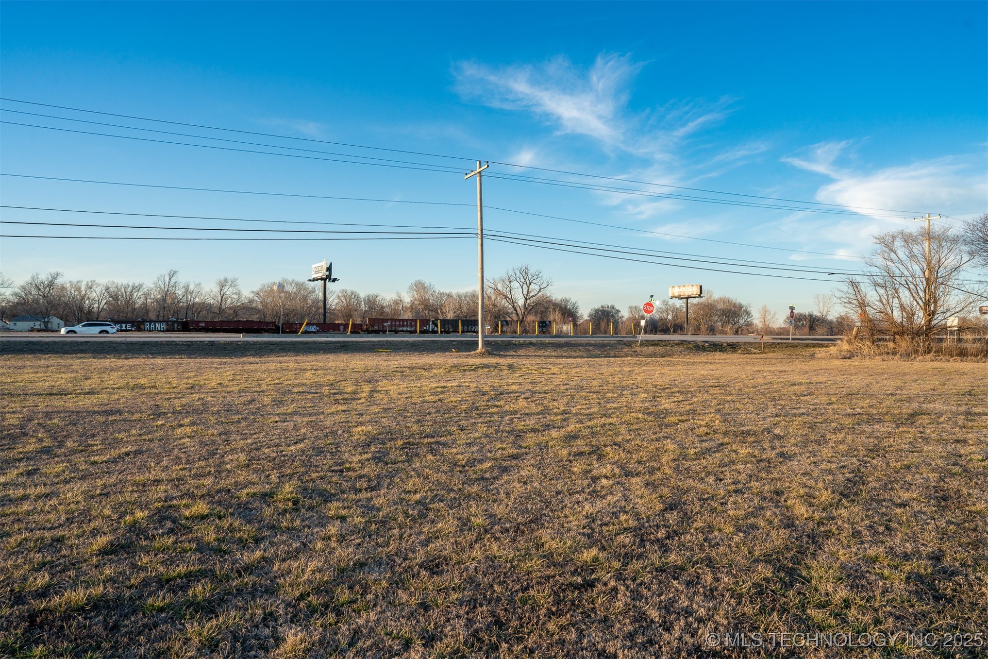 8154 E 550 Road Property Photo 32