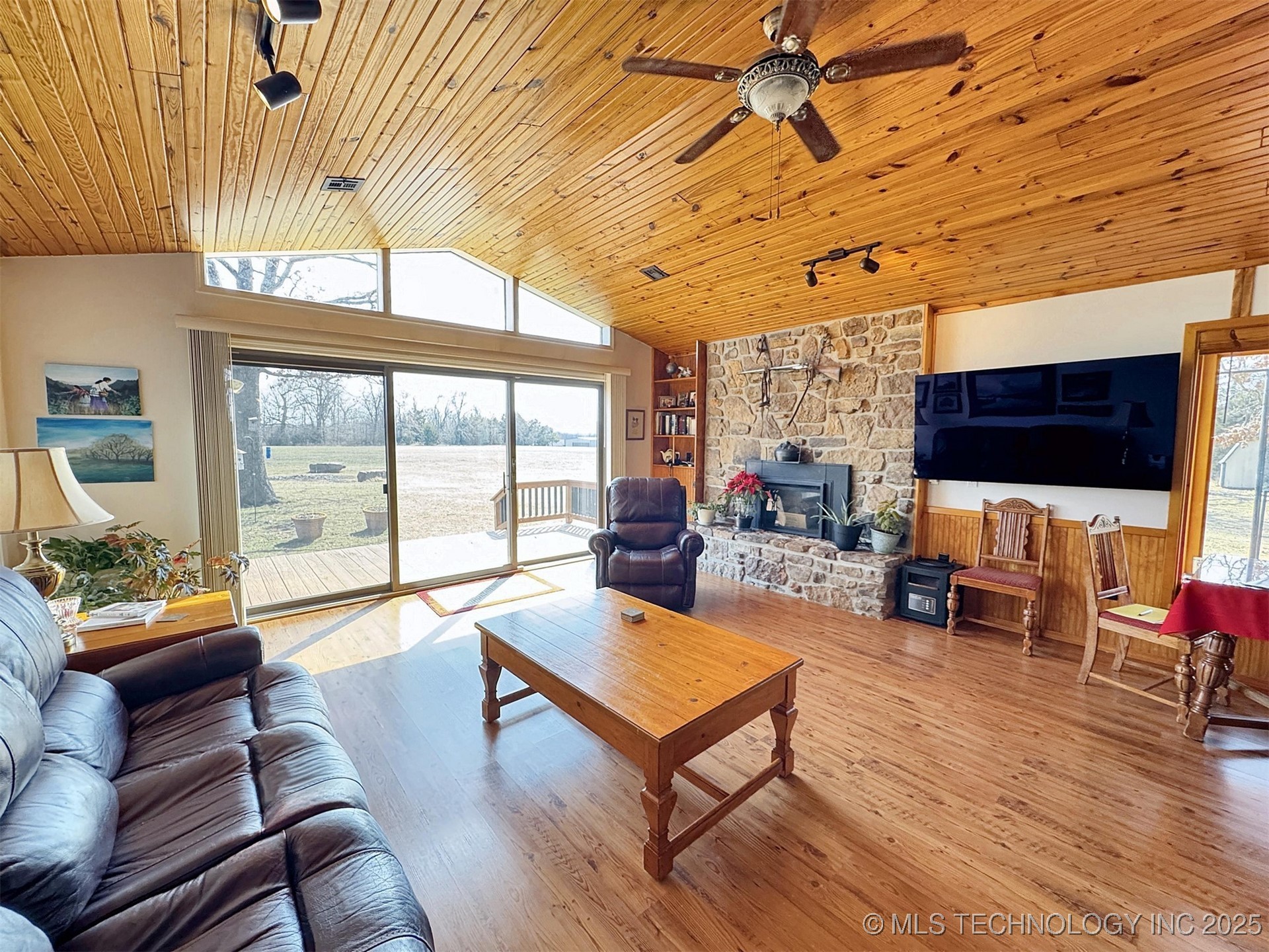 32432 S Skyline Drive Property Photo 14
