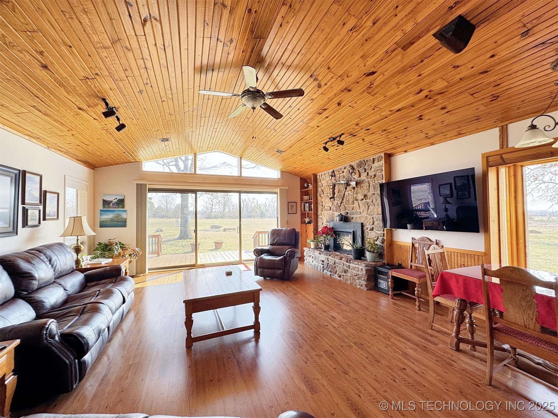 32432 S Skyline Drive Property Photo 17